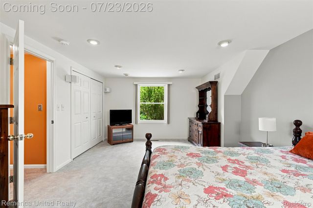 11922 Cody Creek Court, Green Oak Township, MI 48178