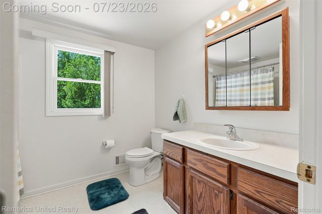 11922 Cody Creek Court, Green Oak Township, MI 48178