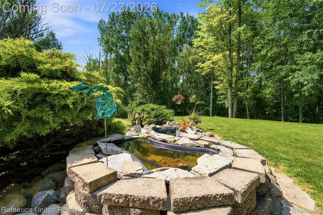 11922 Cody Creek Court, Green Oak Township, MI 48178