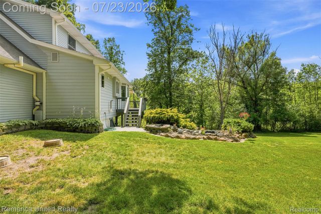 11922 Cody Creek Court, Green Oak Township, MI 48178
