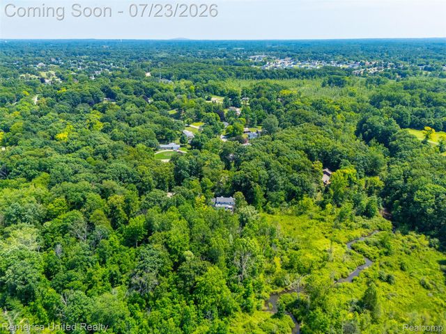 11922 Cody Creek Court, Green Oak Township, MI 48178