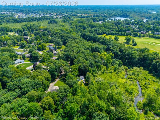 11922 Cody Creek Court, Green Oak Township, MI 48178