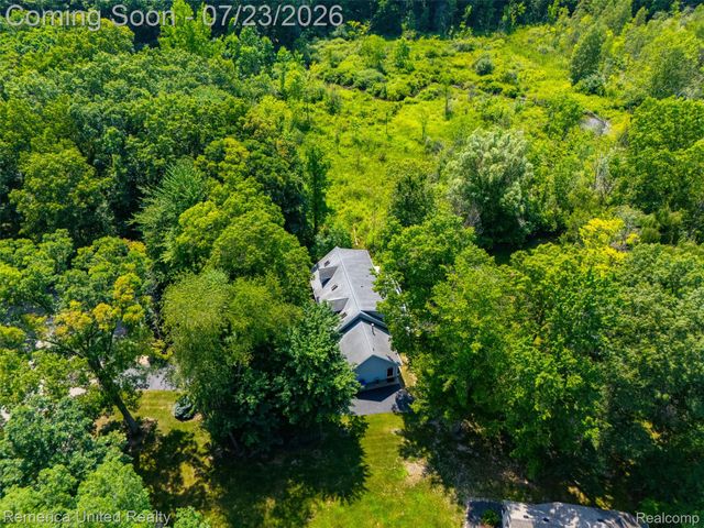 11922 Cody Creek Court, Green Oak Township, MI 48178