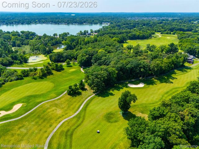 11922 Cody Creek Court, Green Oak Township, MI 48178