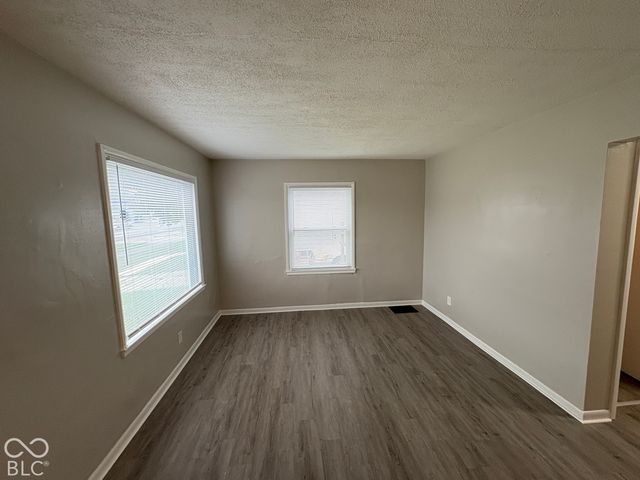 5425 E 21st Street, Indianapolis, IN 46218