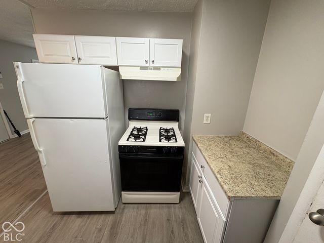 5425 E 21st Street, Indianapolis, IN 46218