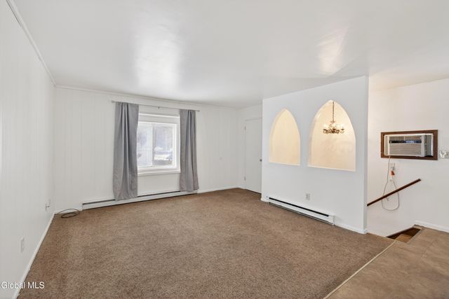 110 Southwoods Court, Rotterdam, NY 12306