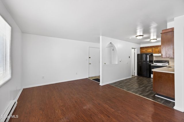 110 Southwoods Court, Rotterdam, NY 12306