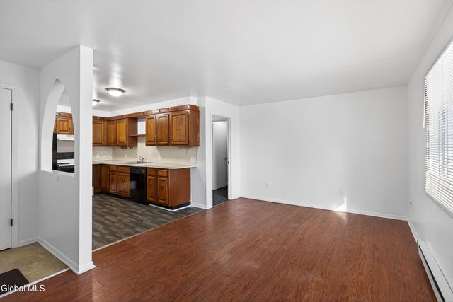 110 Southwoods Court, Rotterdam, NY 12306