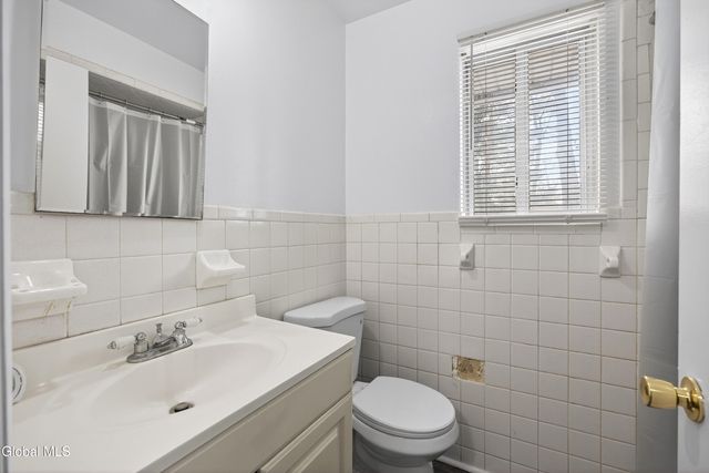 110 Southwoods Court, Rotterdam, NY 12306