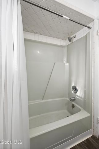 110 Southwoods Court, Rotterdam, NY 12306