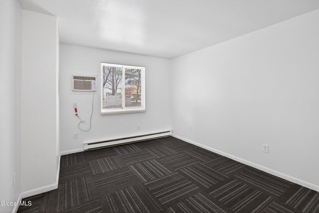 110 Southwoods Court, Rotterdam, NY 12306