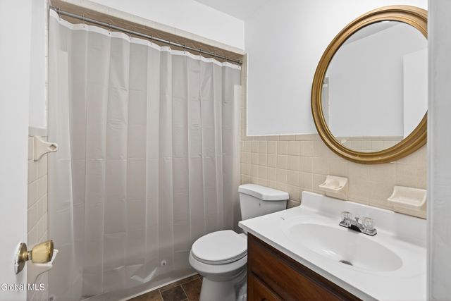 110 Southwoods Court, Rotterdam, NY 12306