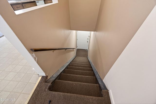 110 Southwoods Court, Rotterdam, NY 12306