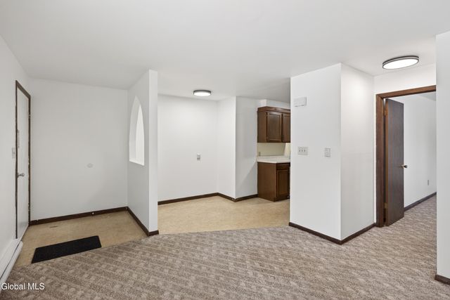 110 Southwoods Court, Rotterdam, NY 12306