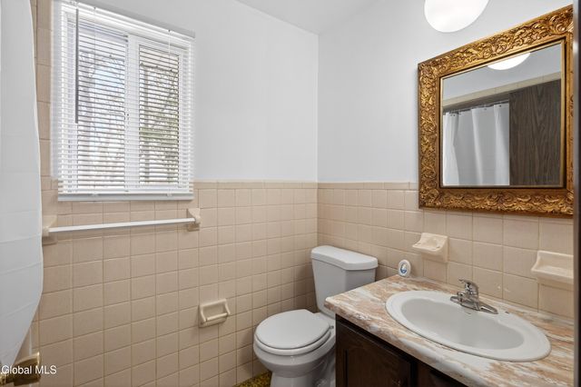 110 Southwoods Court, Rotterdam, NY 12306