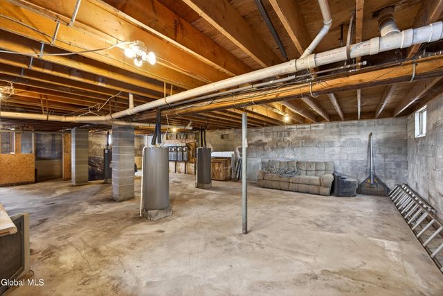 110 Southwoods Court, Rotterdam, NY 12306