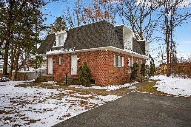 110 Southwoods Court, Rotterdam, NY 12306