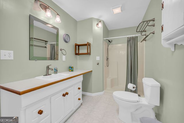 97 Estatohe Circle, Toccoa, GA 30577