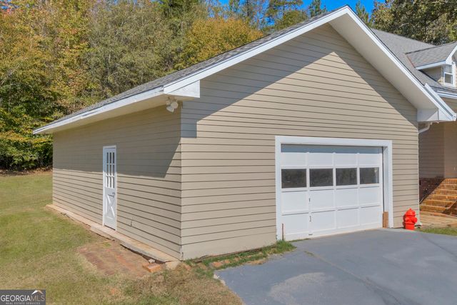 97 Estatohe Circle, Toccoa, GA 30577