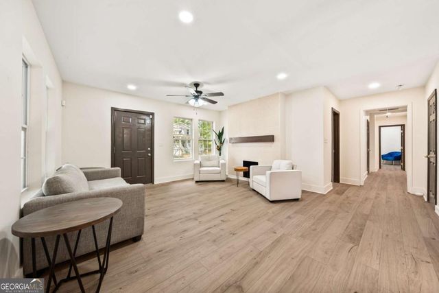 2949 Pearl Street, East Point, GA 30344