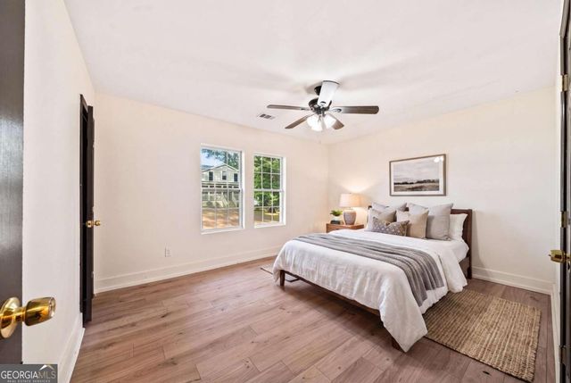 2949 Pearl Street, East Point, GA 30344