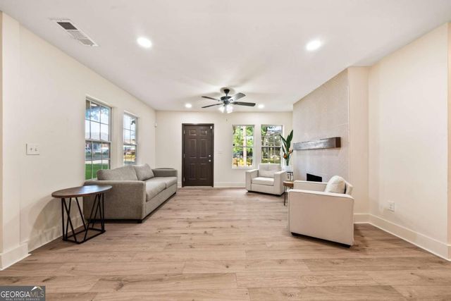 2949 Pearl Street, East Point, GA 30344