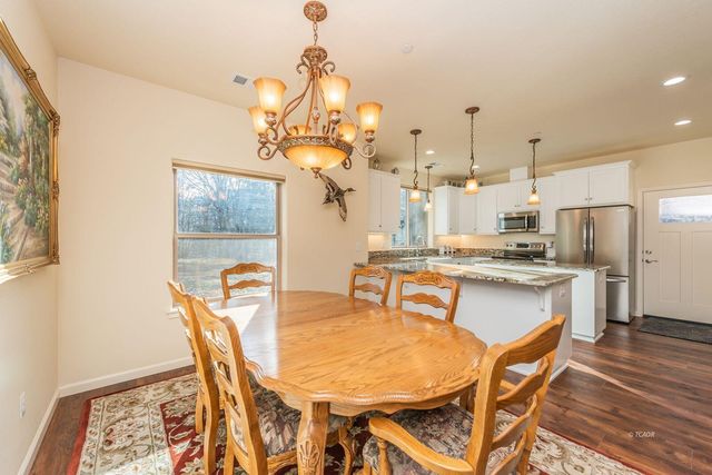 220 Fairway Drive, Weaverville, CA 96093