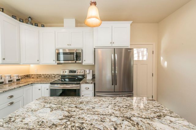 220 Fairway Drive, Weaverville, CA 96093