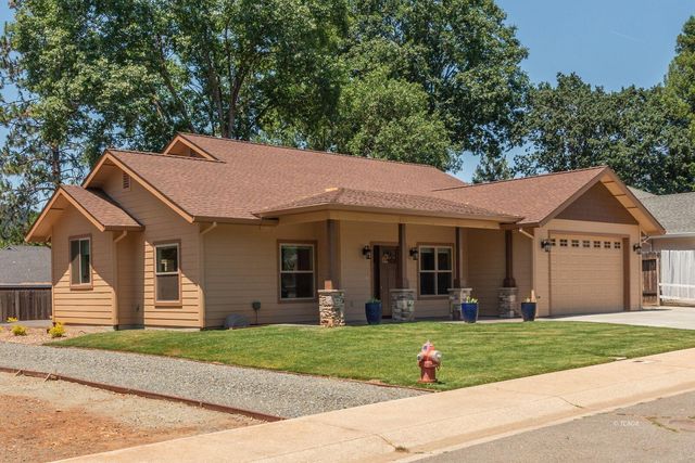 220 Fairway Drive, Weaverville, CA 96093