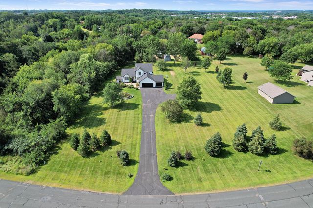 774 Oriole Lane, Hudson, WI 54016