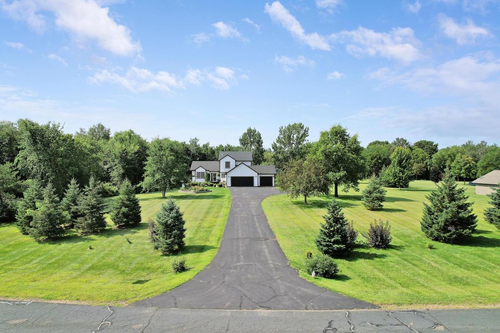774 Oriole Lane, Hudson, WI 54016