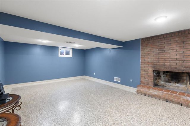 7901 Ella Avenue, Kansas City, KS 66112