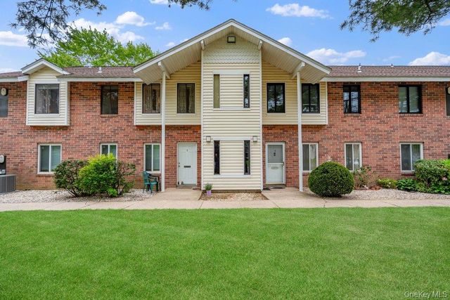 2 Idaho Court 2, Coram, NY 11727