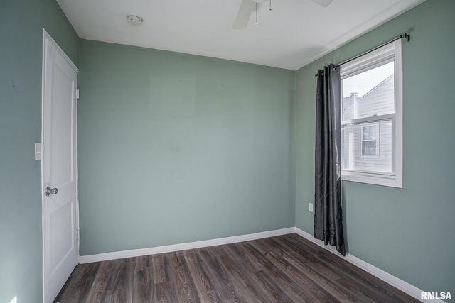 1310 39TH Street, Moline, IL 61265