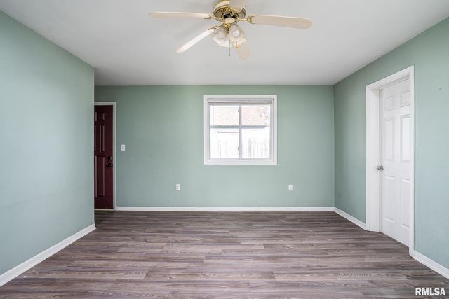 1310 39TH Street, Moline, IL 61265