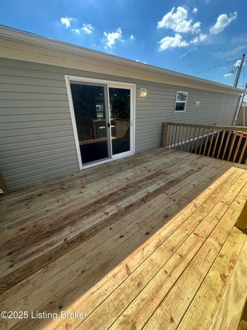 106 N Center St, Irvington, KY 40146