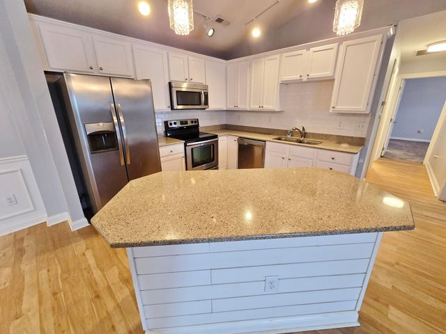 4201 Bradhurst Drive, 17-420 17-420, Dublin, OH 43016