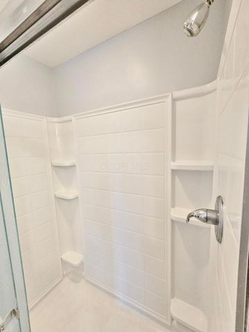 4201 Bradhurst Drive, 17-420 17-420, Dublin, OH 43016