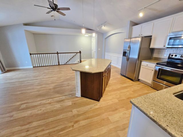 4201 Bradhurst Drive, 17-420 17-420, Dublin, OH 43016