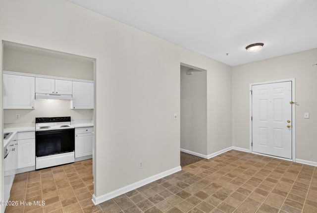 4521 Sagedale Drive Unit 101, Wilmington, NC 28405