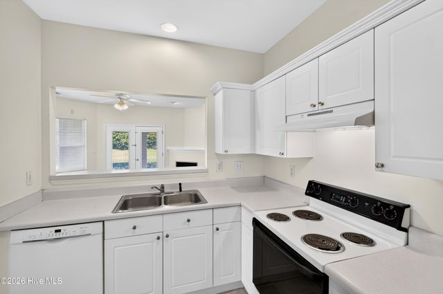 4521 Sagedale Drive Unit 101, Wilmington, NC 28405