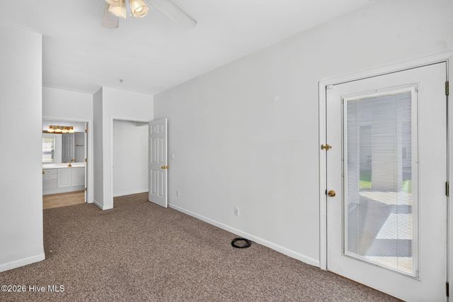 4521 Sagedale Drive Unit 101, Wilmington, NC 28405