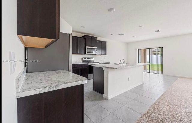 5305 FANTASY Drive, Fort Pierce, FL 34947