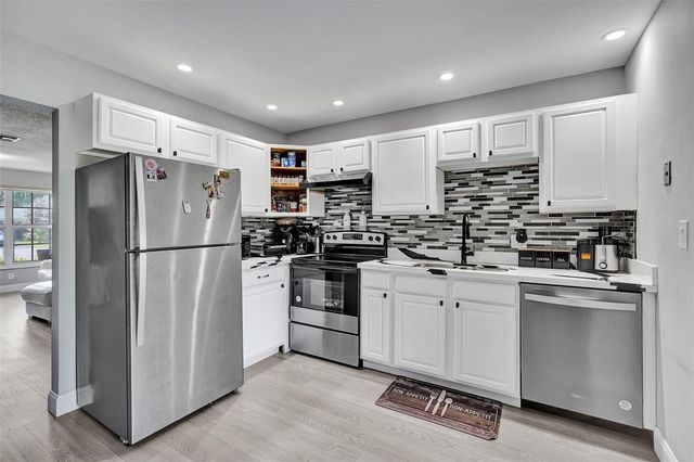 4017 Woodside Drive, Coral Springs, FL 33065