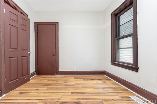 25 Hartman Place, Buffalo, NY 14207