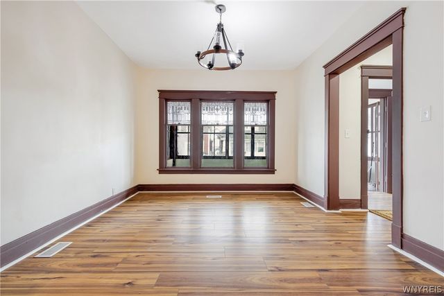 25 Hartman Place, Buffalo, NY 14207