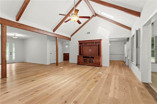 146 Lakeside Drive NW, Kennesaw, GA 30144