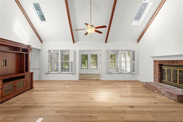 146 Lakeside Drive NW, Kennesaw, GA 30144