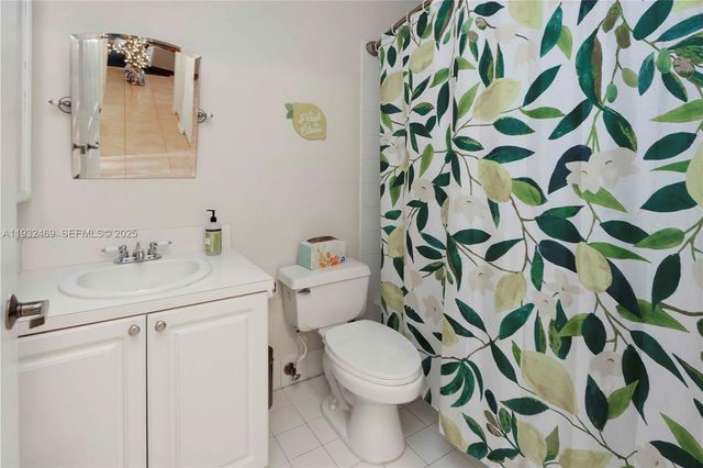 9805 NW 52nd St 102, Doral, FL 33178